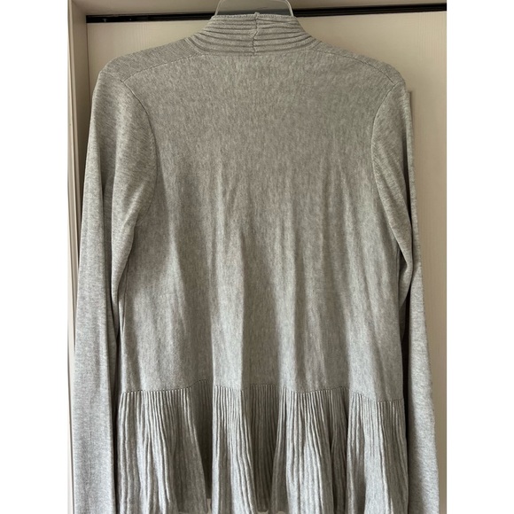 NWT Max Studio Ruffled Cardigan - Picture 4 of 6